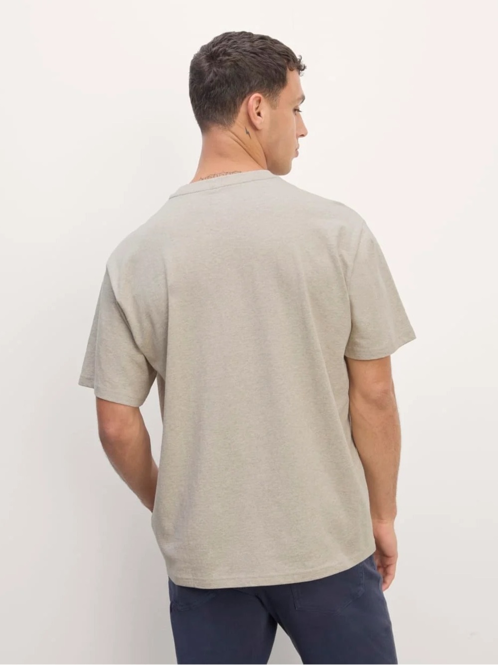 Everlane The Premium-Weight Relaxed Crew T-Shirt Heathered Oatmeal L NWT - Picture 4 of 14
